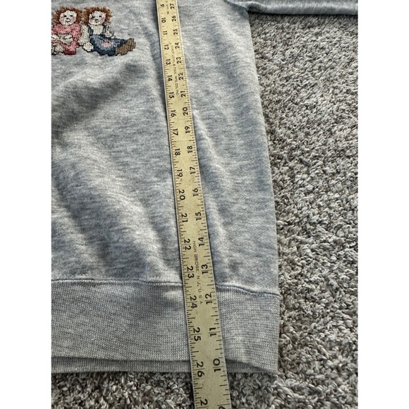 Vintage Gearing Up USA Made Crewneck Sweatshirt Embroidered Dolls‎ Gray Medium - Picture 7 of 7